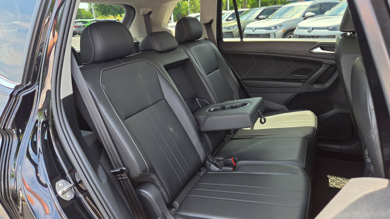 Certified 2023 Volkswagen Tiguan SE w/ Panoramic Sunroof Package FWD image 57