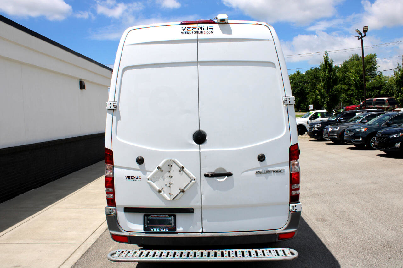 Used 2011 Mercedes-Benz Sprinter 2500 image 5