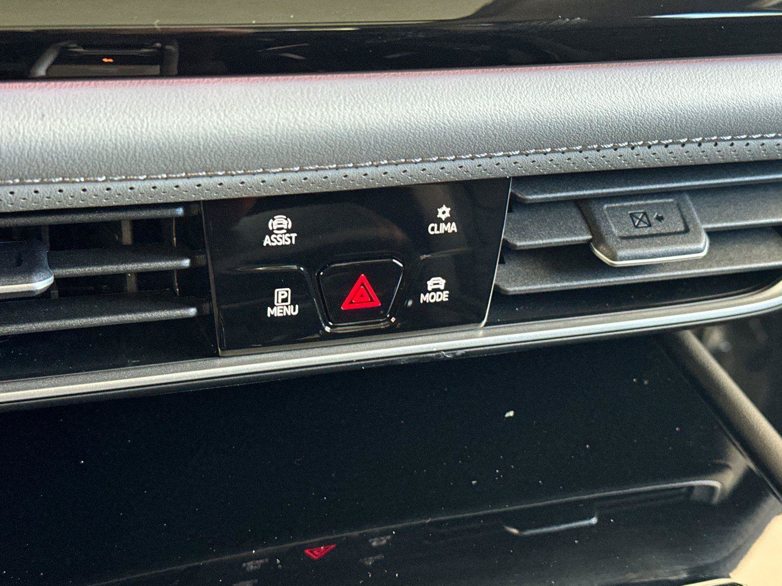 New 2026 Volkswagen Atlas Peak Edition AWD/4WD image 20