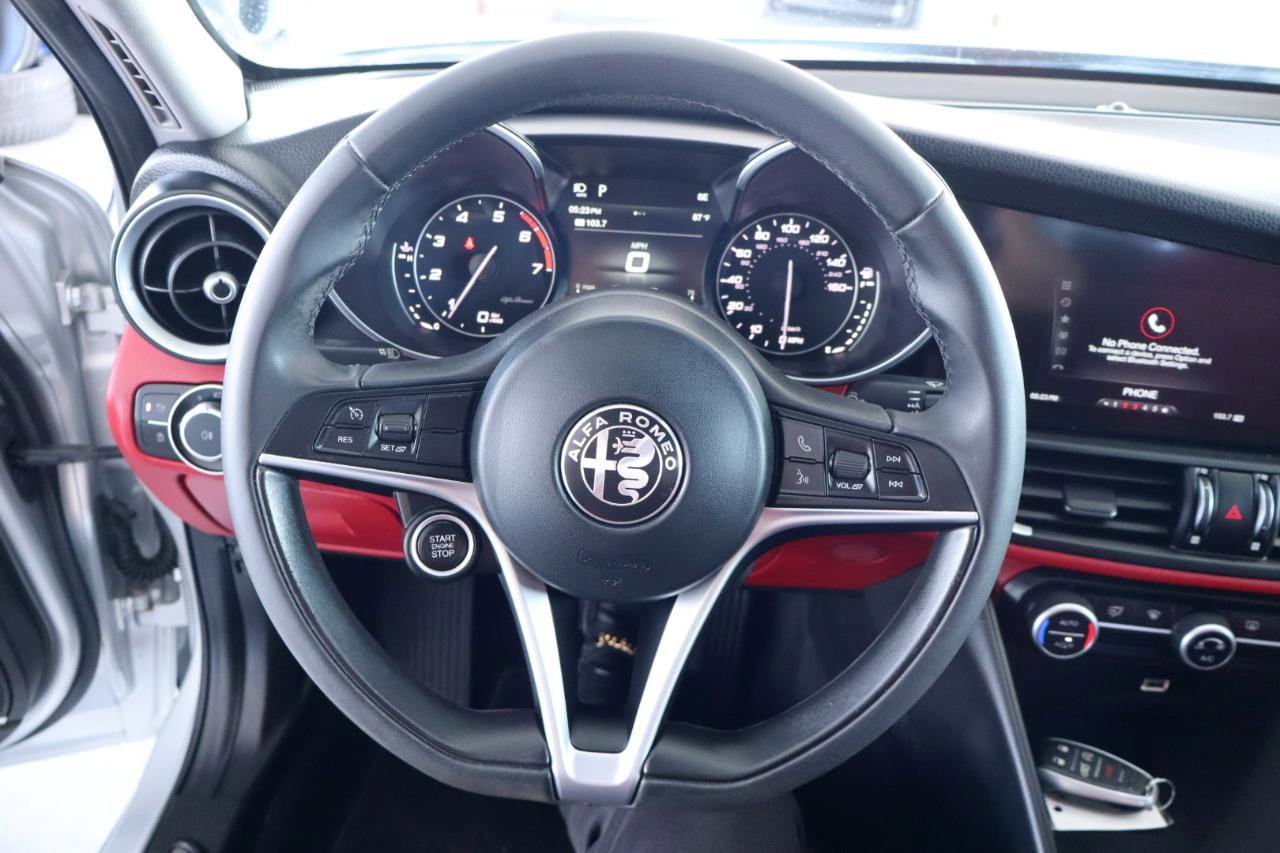 Used 2019 Alfa Romeo Giulia RWD image 20