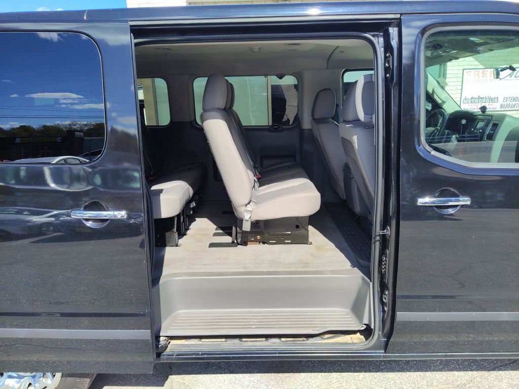 Used 2016 Nissan NV 3500 SV w/ SV Technology Package RWD image 18