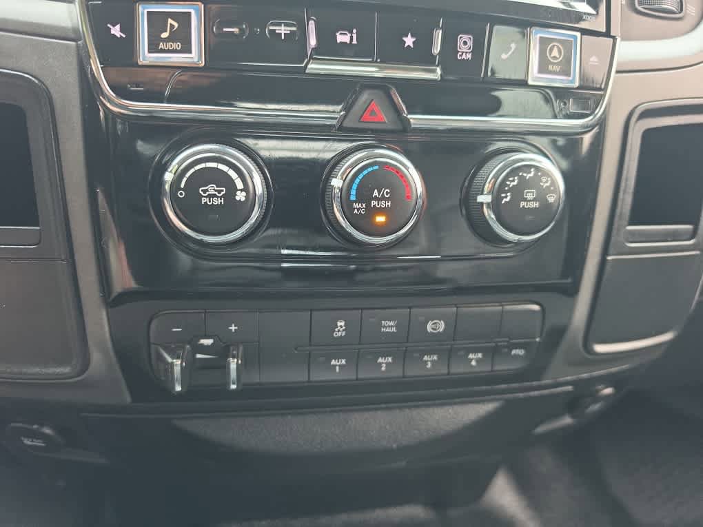 Used 2015 RAM 5500 Tradesman w/ Ambulance Prep Group RWD image 19