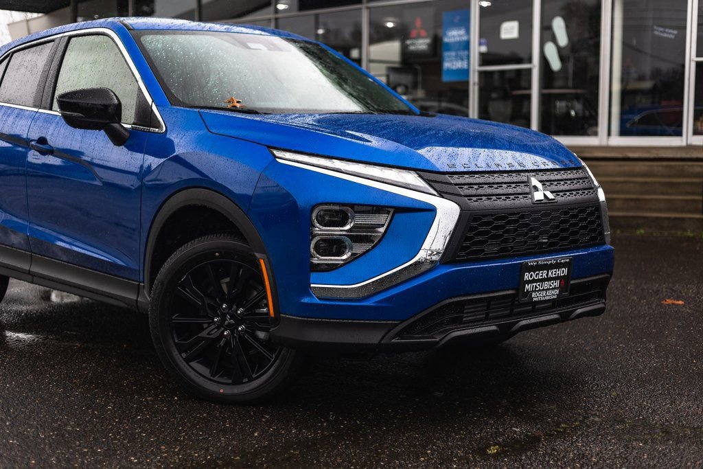 New 2026 Mitsubishi Eclipse Cross LE AWD/4WD image 3