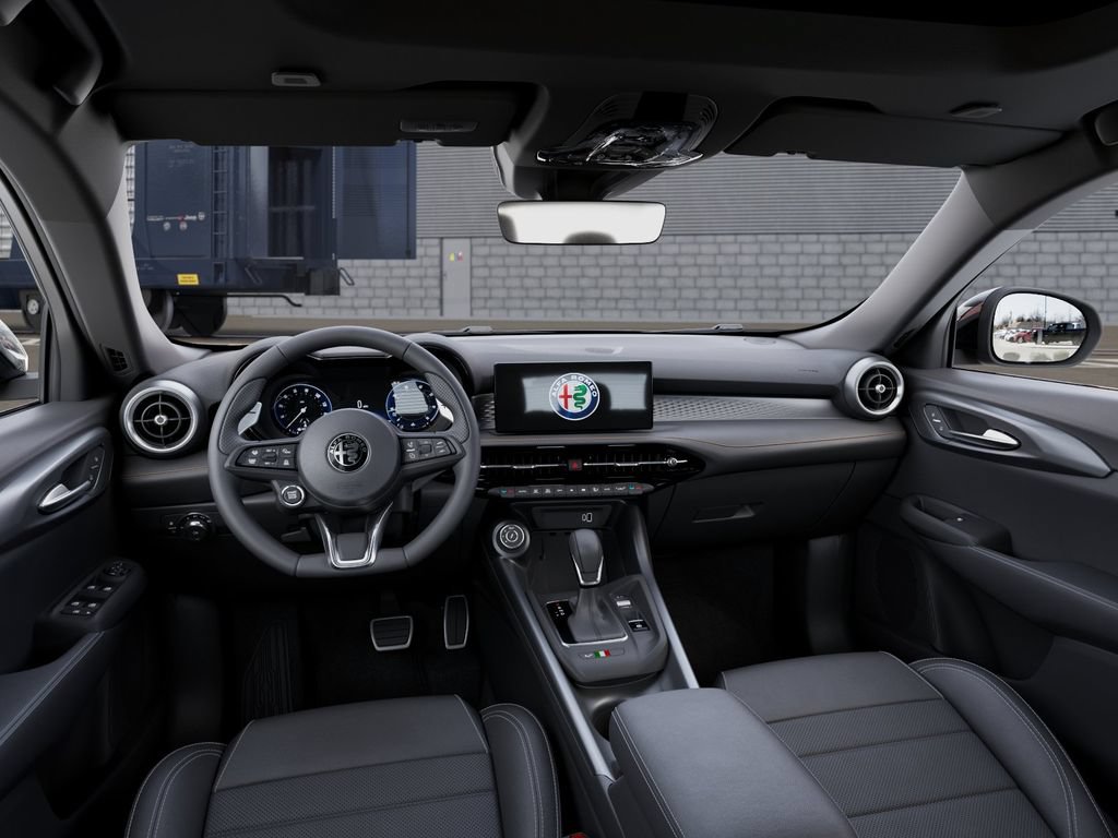 New 2025 Alfa Romeo Tonale w/ Premium Package AWD/4WD image 15
