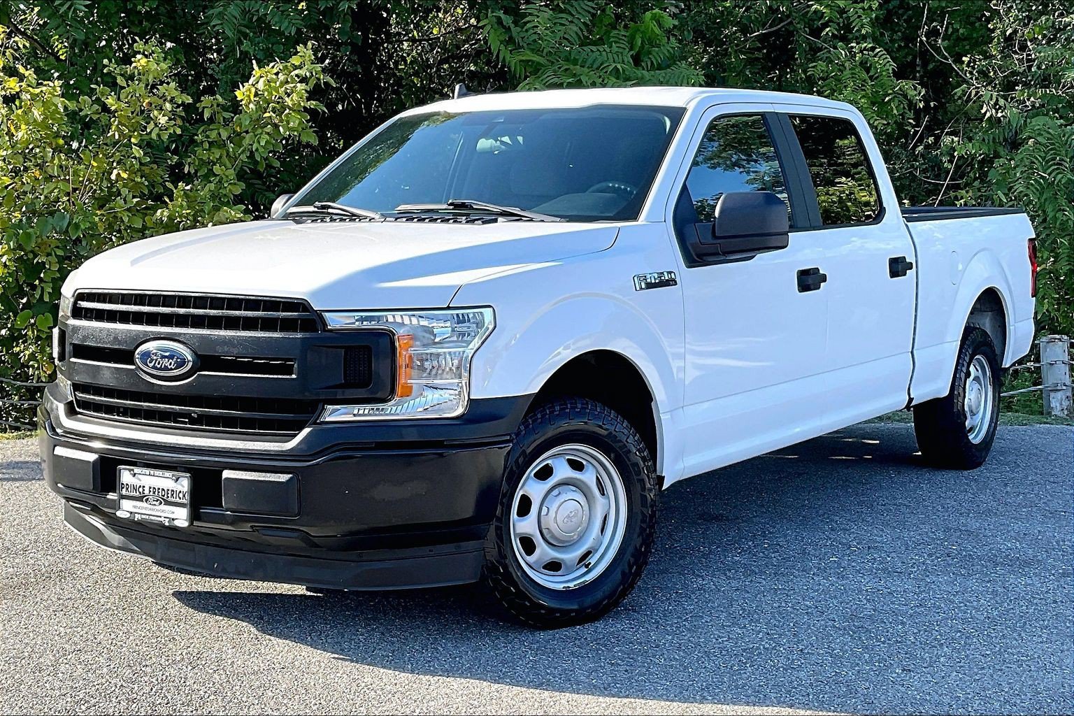 Used 2020 Ford F150 XL w/ Equipment Group 101A Mid RWD image 3