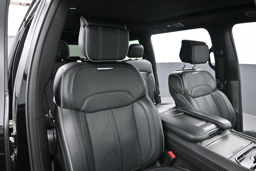 Used 2024 Jeep Grand Wagoneer Series II Obsidian w/ Quick Order Packagew 28T AWD/4WD image 29