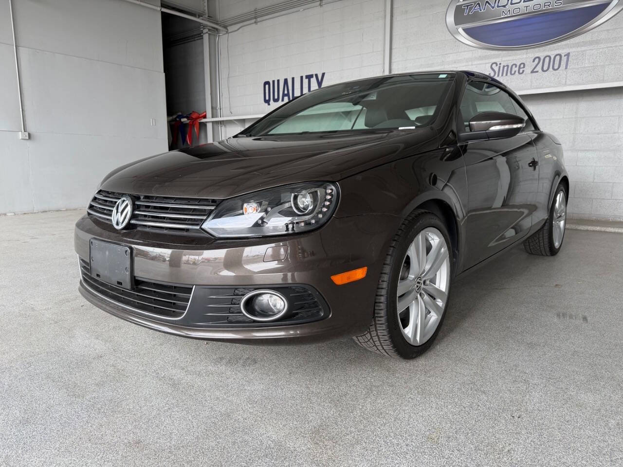 Used 2012 Volkswagen Eos Lux image 4