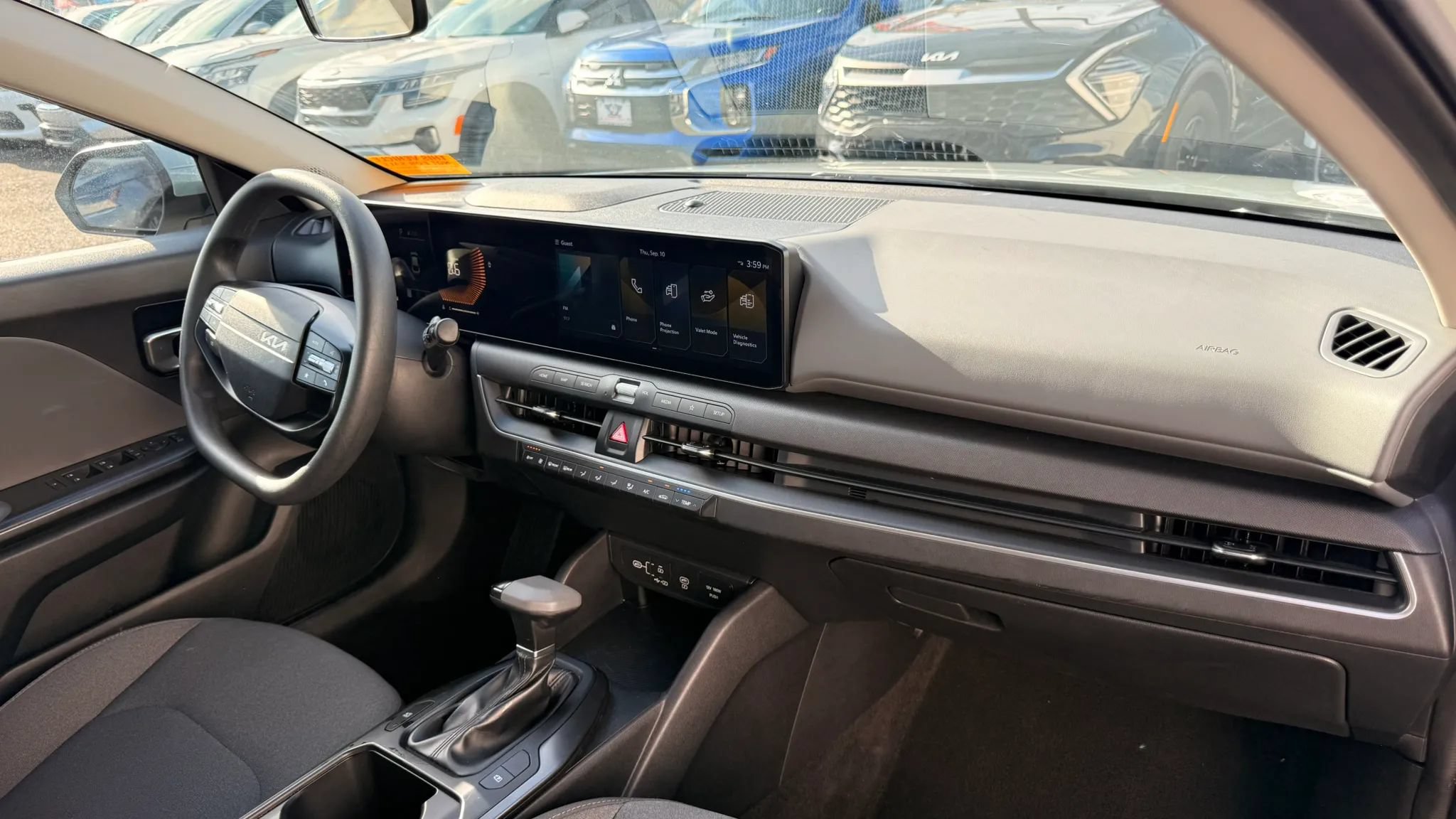 Used 2025 Kia K4 FWD image 16