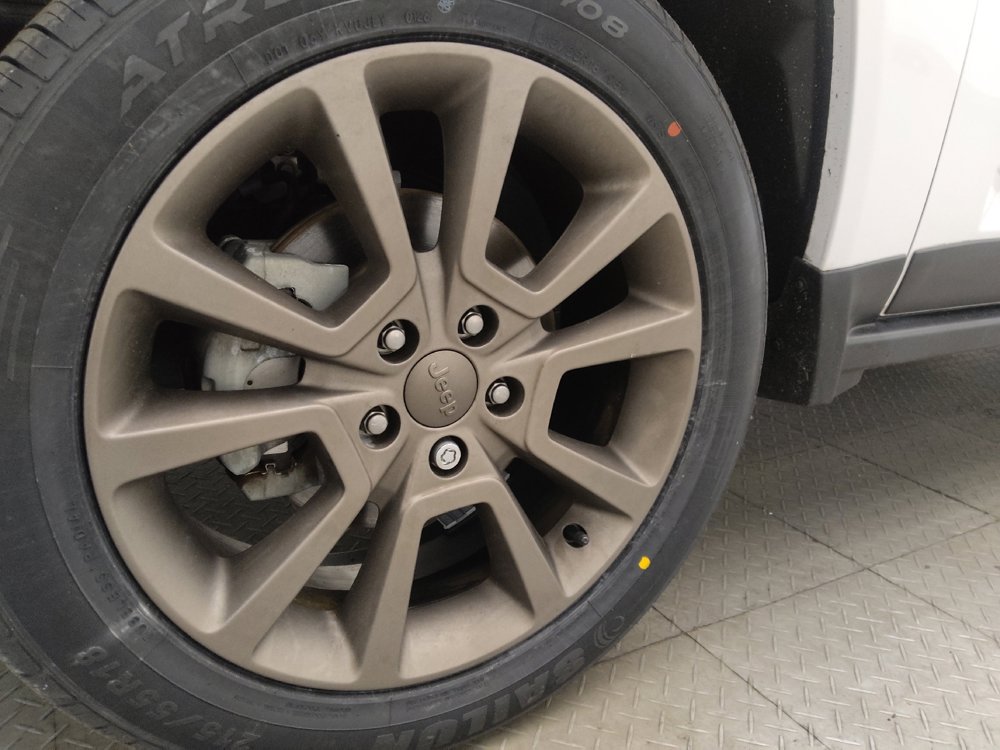 Used 2017 Jeep Compass 75th Anniversary w/ Power Value Group image 31