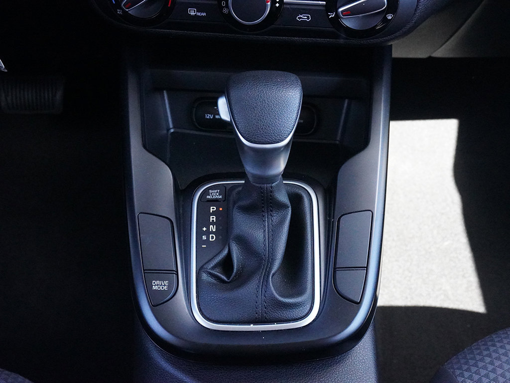 Used 2025 Kia Soul LX w/ LX Technology Package FWD image 46