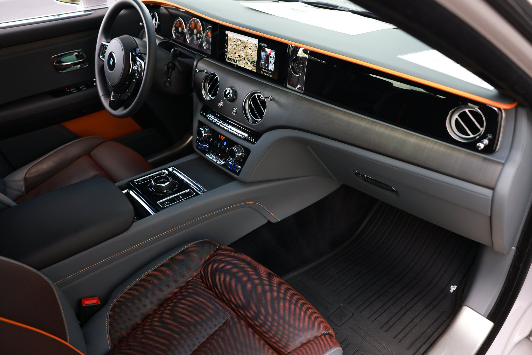 Certified 2024 Rolls-Royce Ghost AWD/4WD image 31