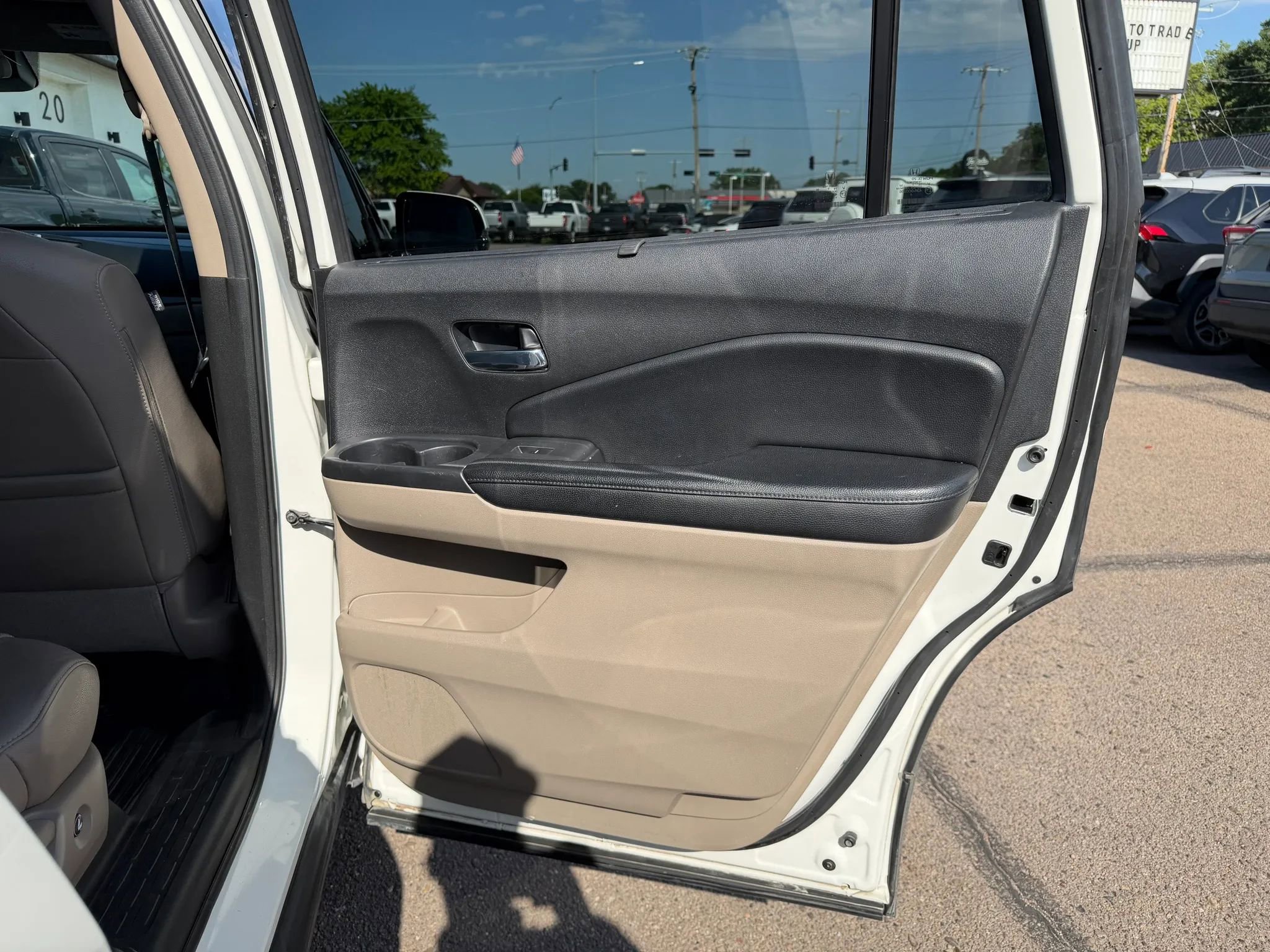 Used 2017 Honda Pilot Elite image 14