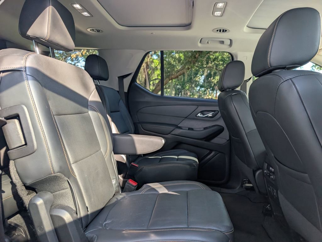 Used 2019 Chevrolet Traverse Premier w/ Redline Edition FWD image 19