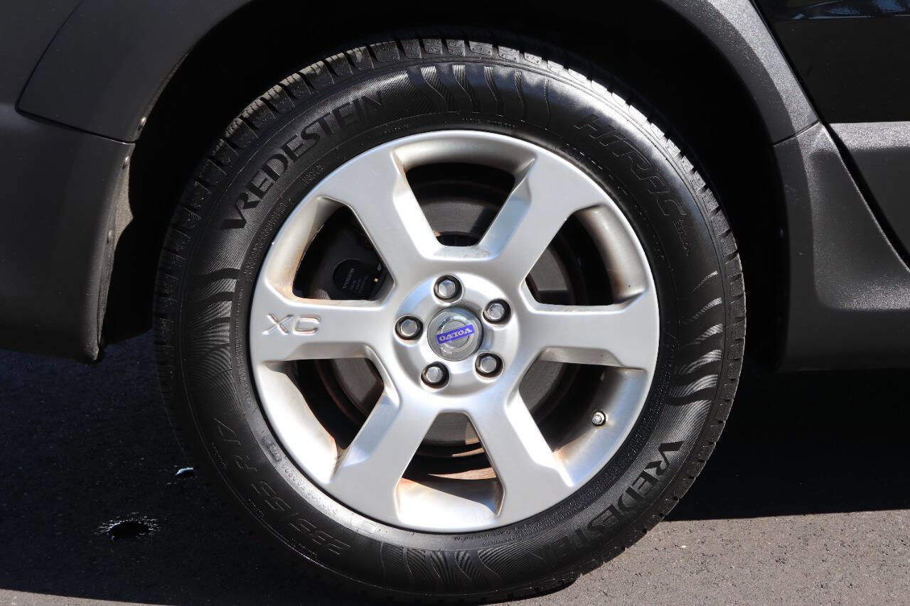 Used 2010 Volvo XC70 3.2 image 12