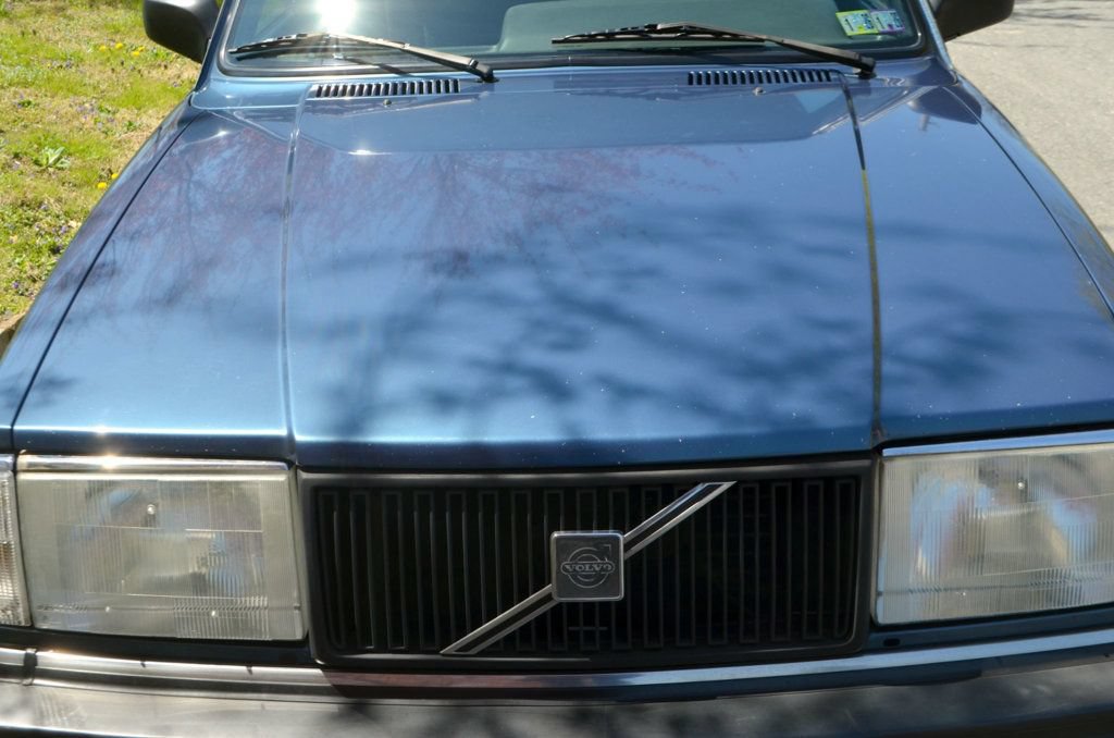 Used 1992 Volvo 240 Wagon RWD image 8