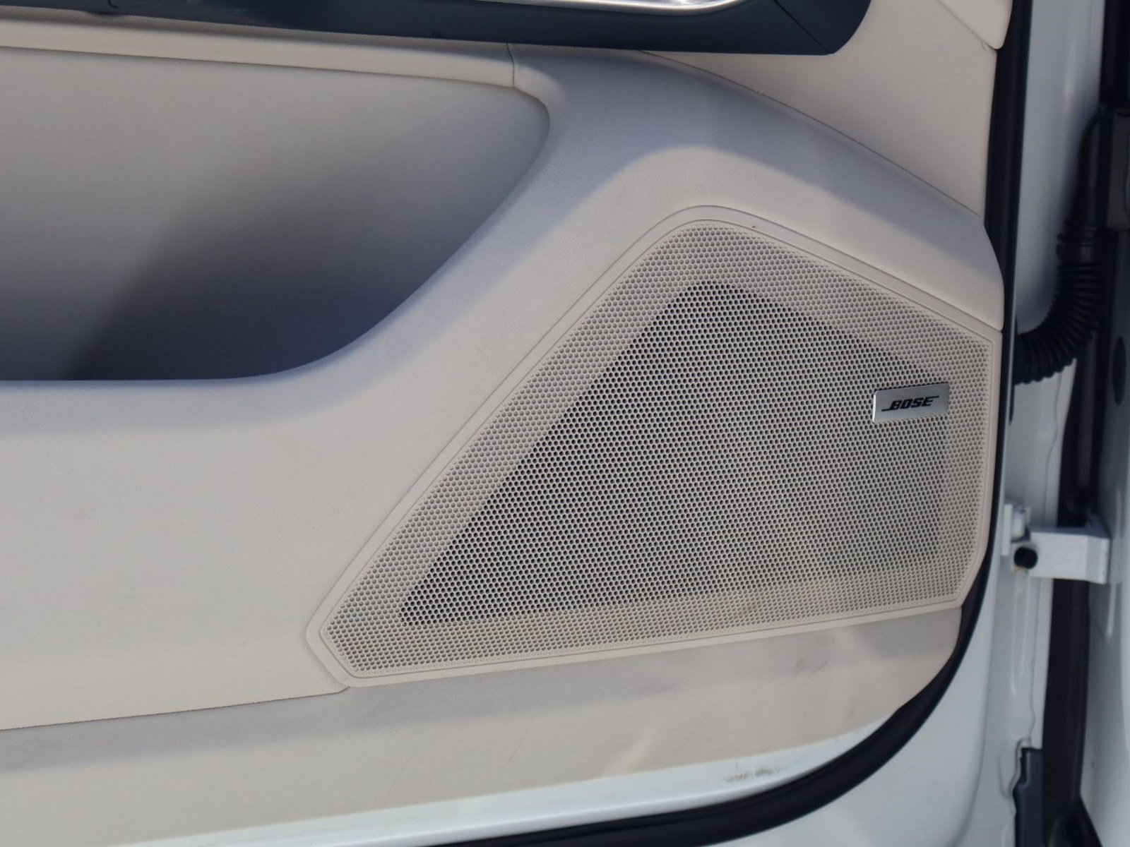 Certified 2023 Porsche Cayenne Turbo AWD/4WD image 13