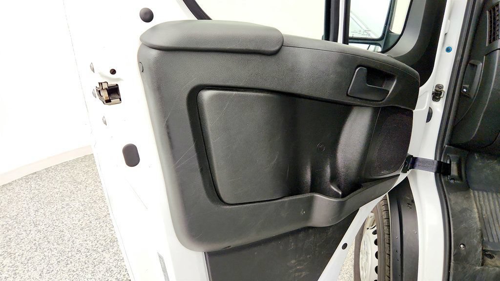 Used 2025 RAM ProMaster 2500 w/ U-Haul Equipment Group FWD image 10