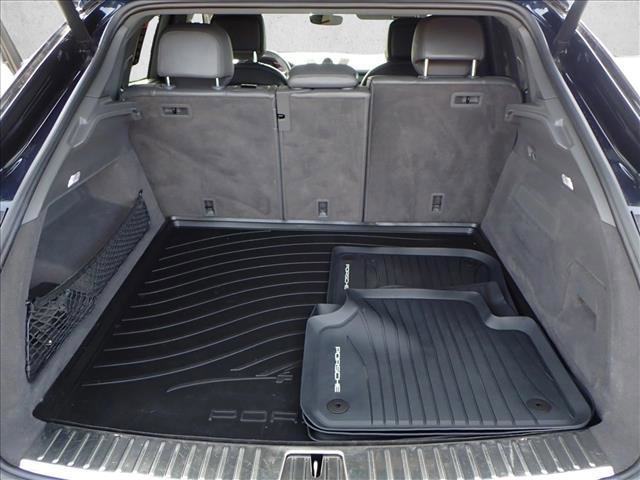 Used 2021 Porsche Cayenne Coupe image 8