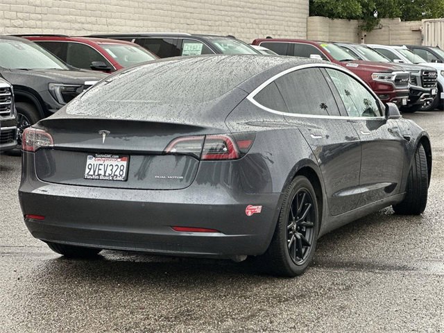 Used 2018 Tesla Model 3 Performance image 4