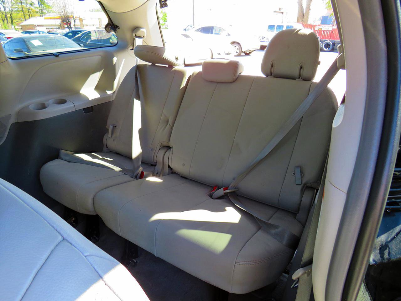 Used 2019 Toyota Sienna XLE FWD image 15
