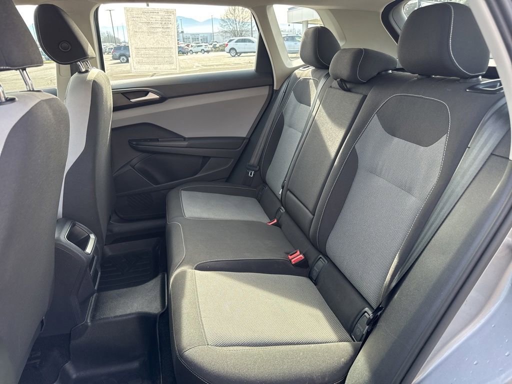 Used 2022 Volkswagen Taos S image 11