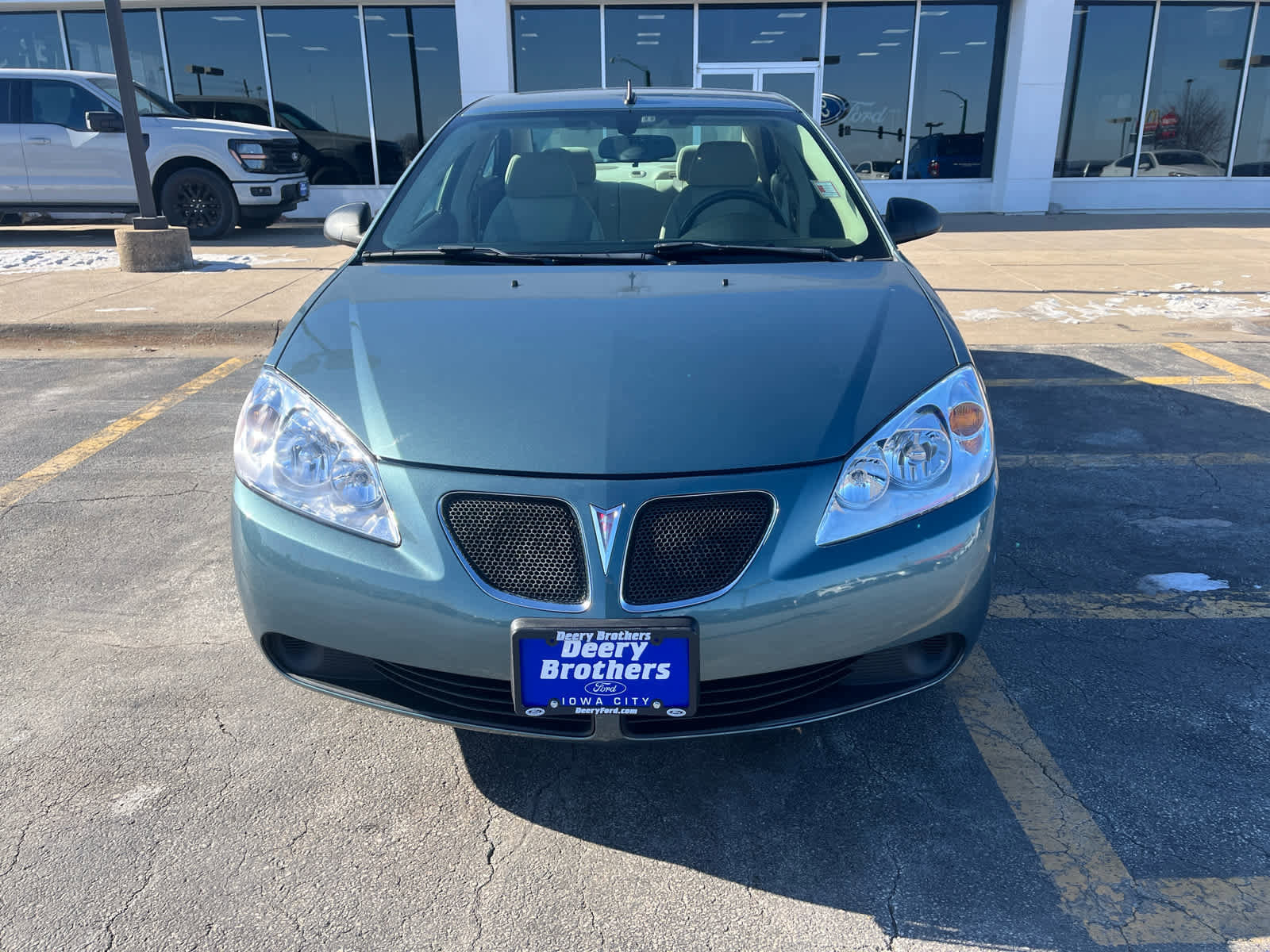 Used 2009 Pontiac G6 w/ Preferred Package image 3