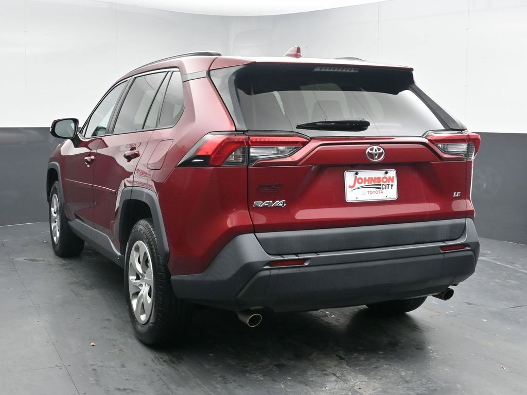 Used 2019 Toyota RAV4 LE w/ Carpet Mat Package image 6