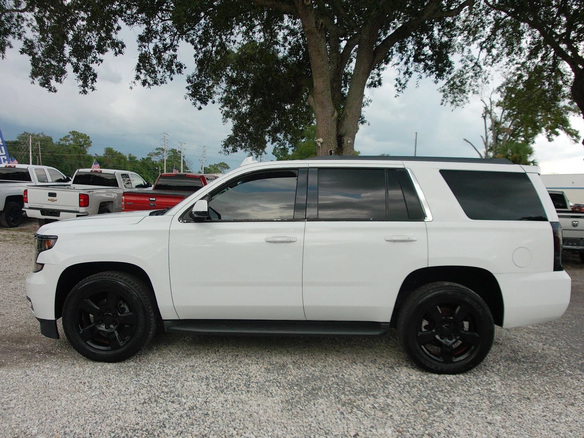 Used 2017 Chevrolet Tahoe LT RWD image 9