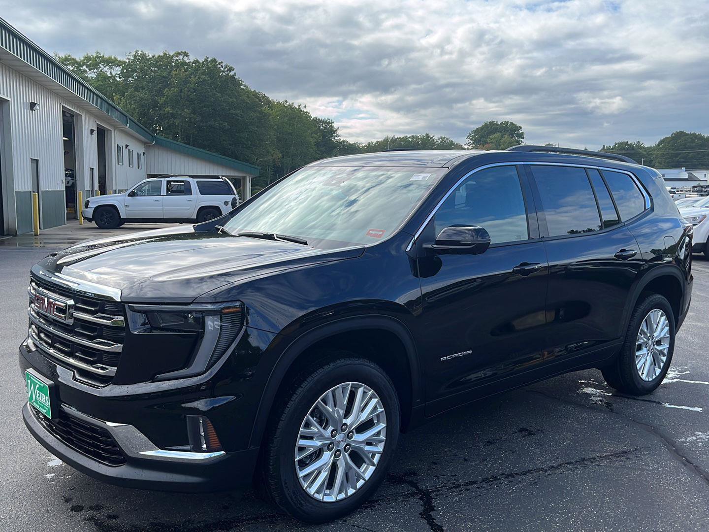 New 2026 GMC Acadia Elevation w/ Elevation Premium Package