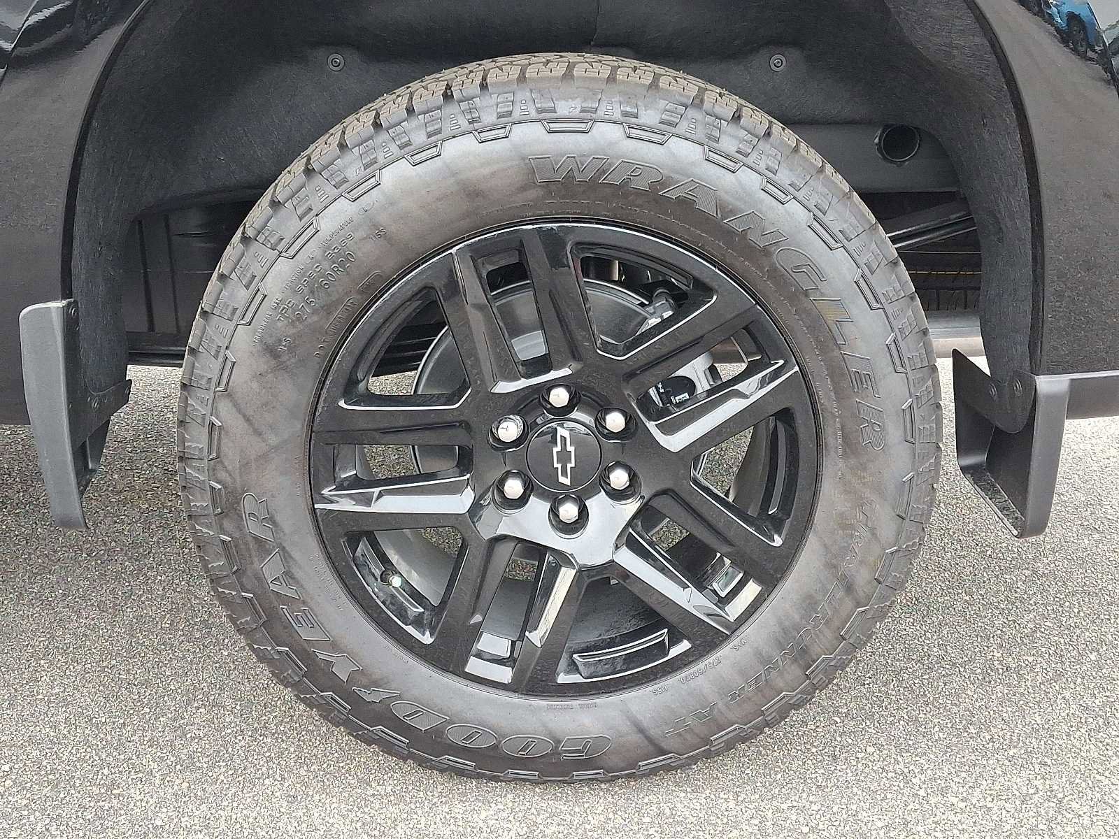 New 2026 Chevrolet Silverado 1500 High Country w/ Midnight Edition image 7