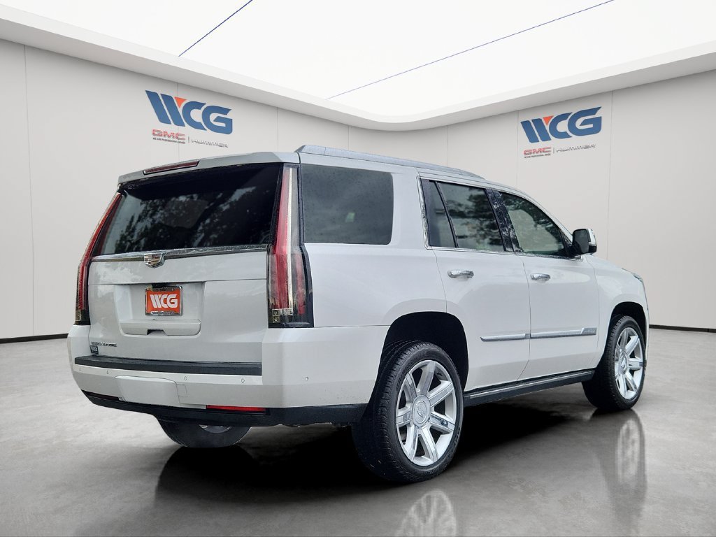 Used 2019 Cadillac Escalade Premium Luxury AWD/4WD image 4