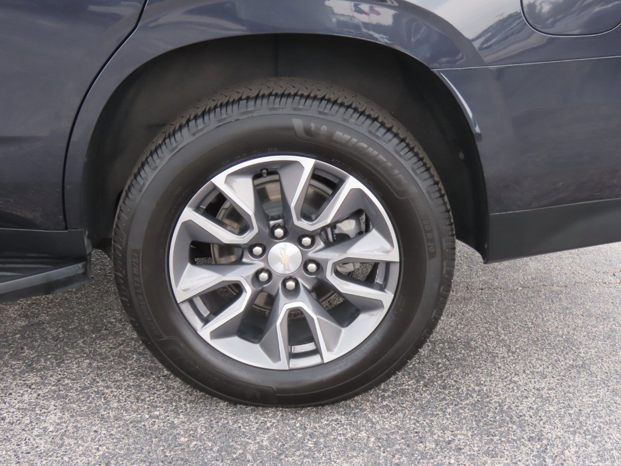 Used 2023 Chevrolet Tahoe LT RWD image 18
