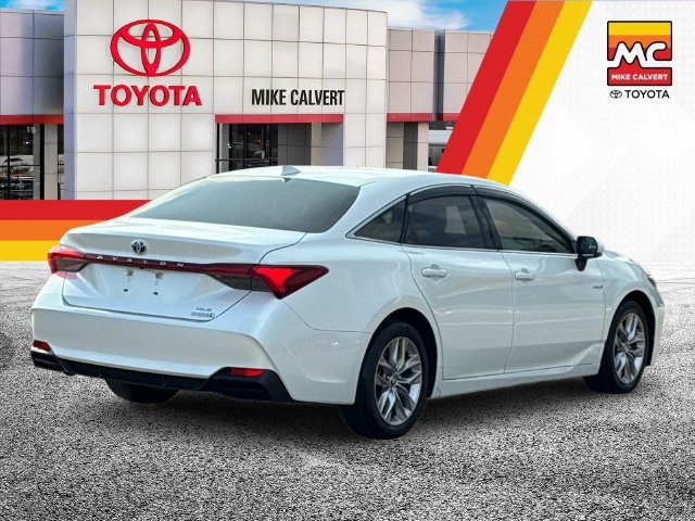 Certified 2020 Toyota Avalon XLE w/ Preferred Accessory Package FWD image 5