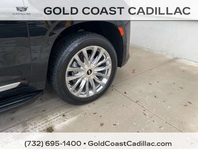 Certified 2024 Cadillac Escalade ESV Premium Luxury AWD/4WD image 6