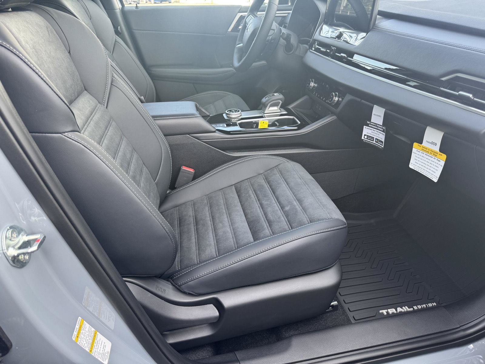 New 2026 Mitsubishi Outlander AWD image 19