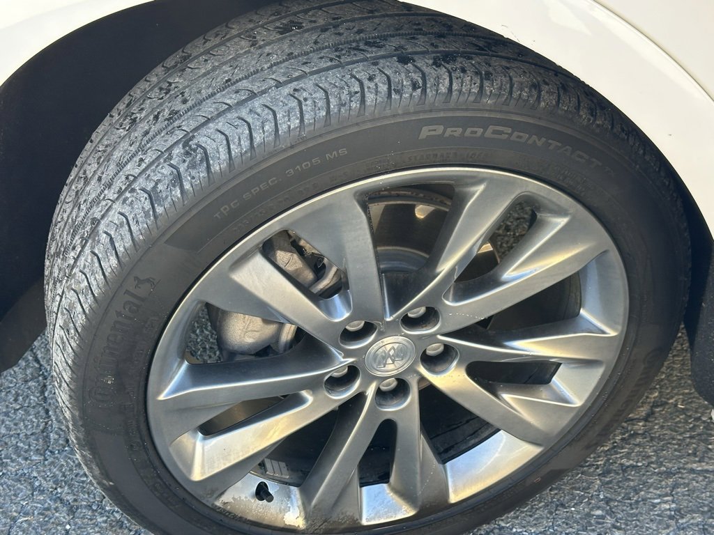 Used 2021 Buick Envision Avenir image 36