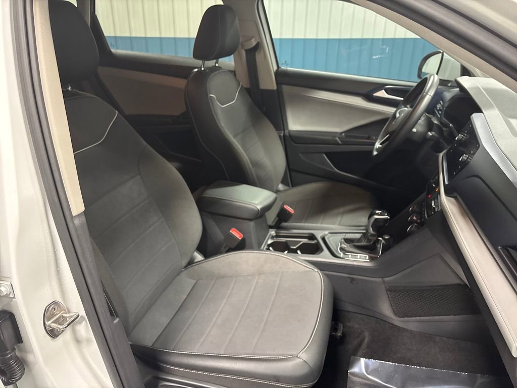 Used 2023 Volkswagen Taos SE image 35