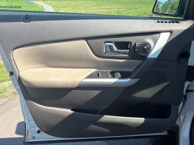 Used 2013 Ford Edge SEL FWD image 20
