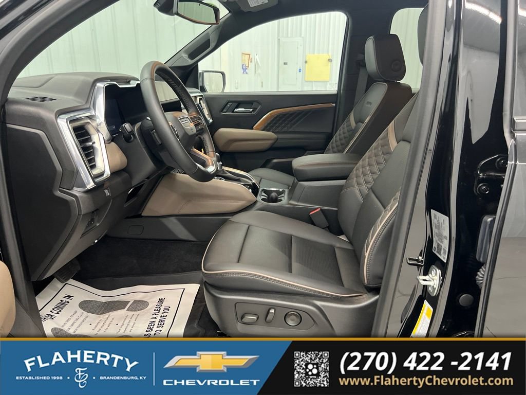 Used 2026 GMC Canyon Denali AWD/4WD image 9