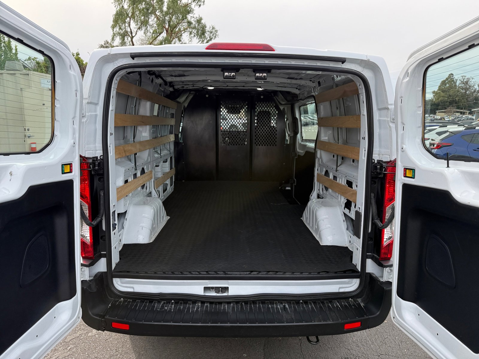 Used 2024 Ford Transit 250 Low Roof w/ Exterior Upgrade Package image 14