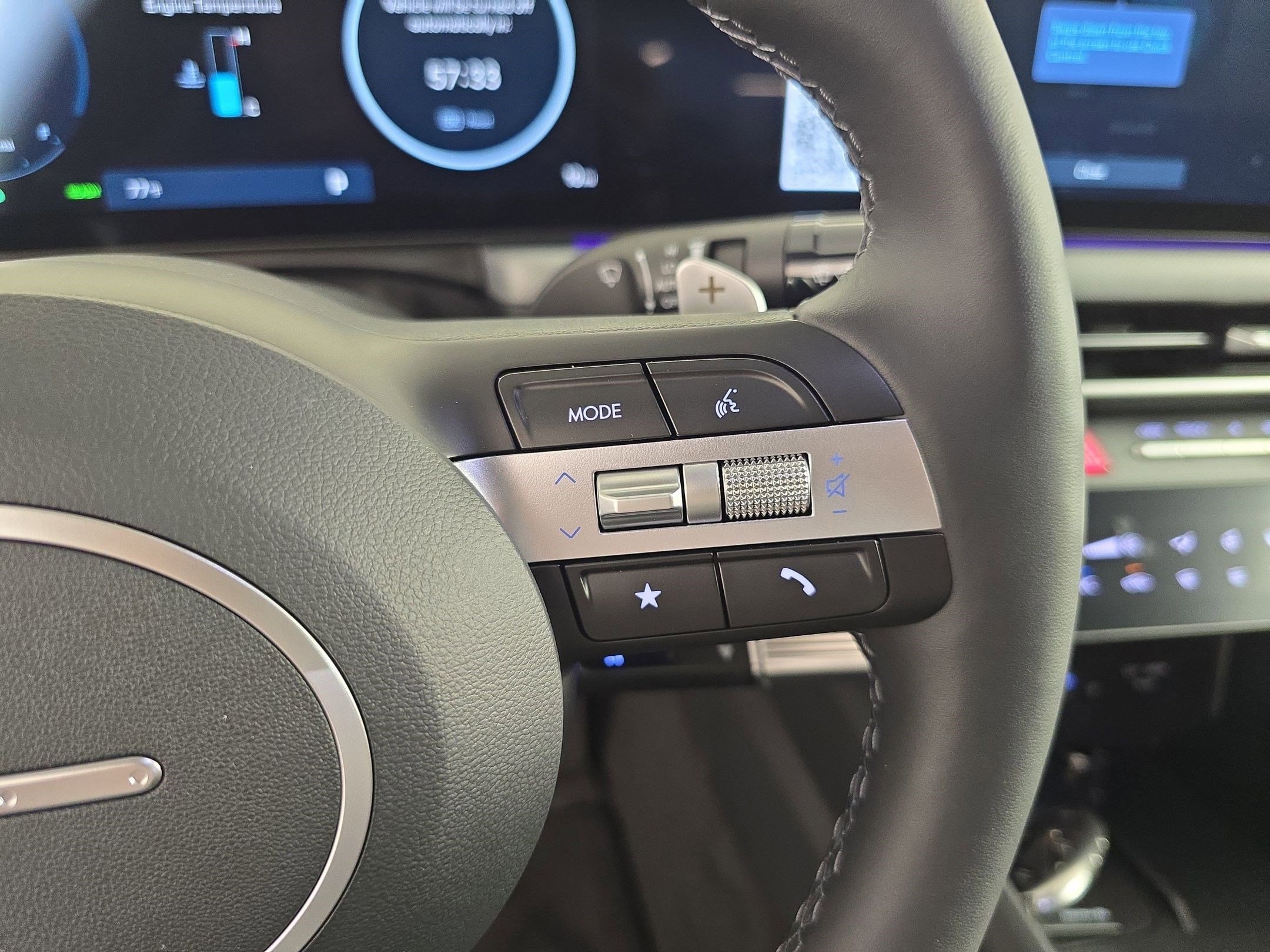 New 2025 Hyundai Sonata Limited image 20