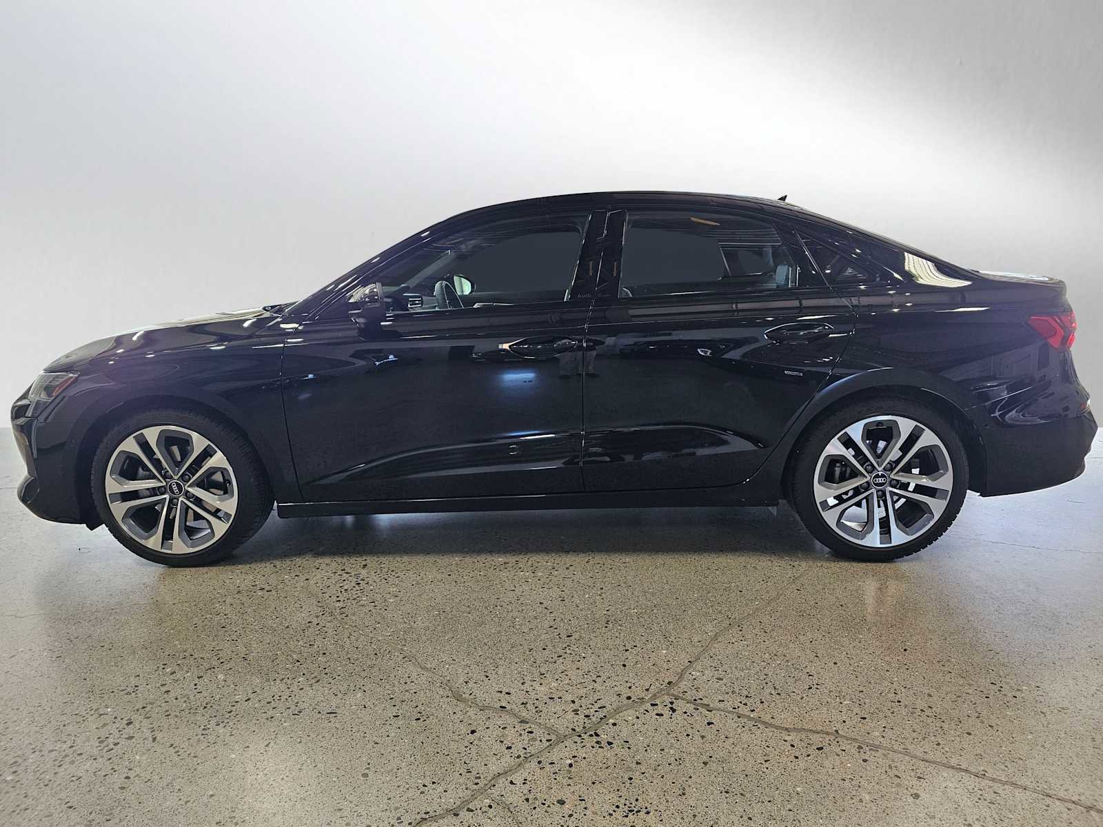 Certified 2025 Audi A3 2.0T Premium Plus w/ Premium Plus Package image 4