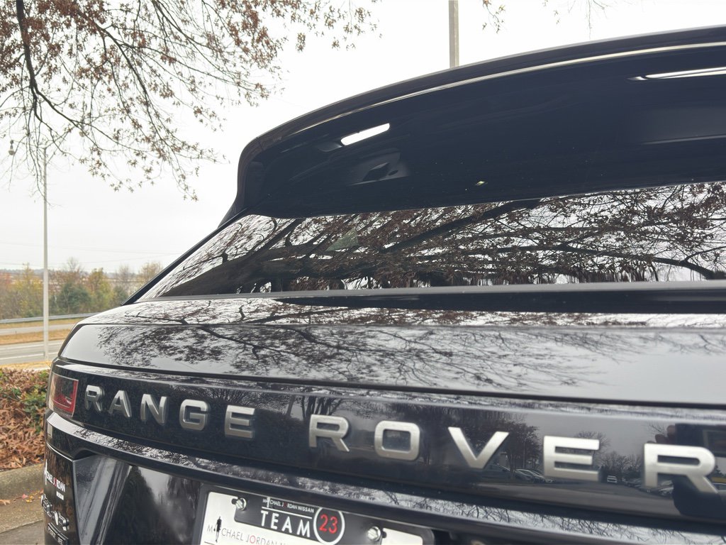 Used 2019 Land Rover Range Rover Velar R-Dynamic SE image 13