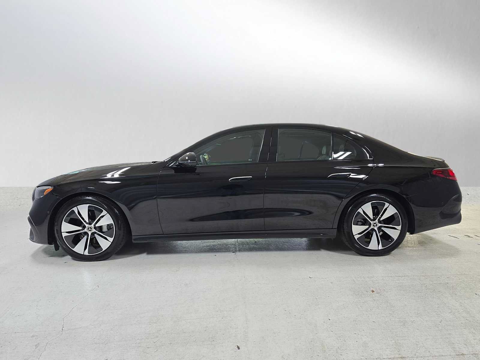 Certified 2026 Mercedes-Benz E 350 4MATIC Sedan image 6