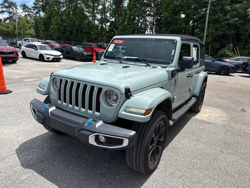 Used 2023 Jeep Wrangler Unlimited Sahara w/ Cold Weather Group AWD/4WD image 4