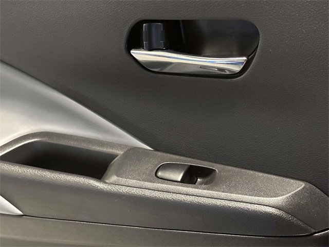 Used 2024 Nissan Kicks SR w/ SR Premium Package image 21