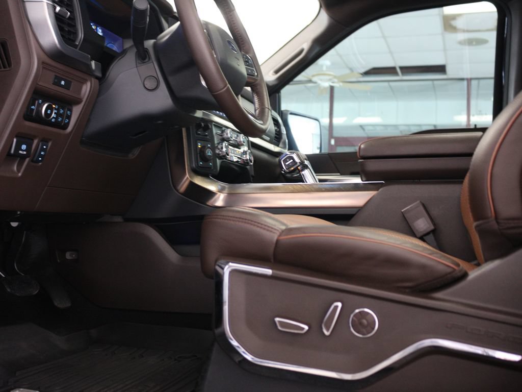 Used 2025 Ford F150 King Ranch w/ FX4 Off-Road Package AWD/4WD image 12