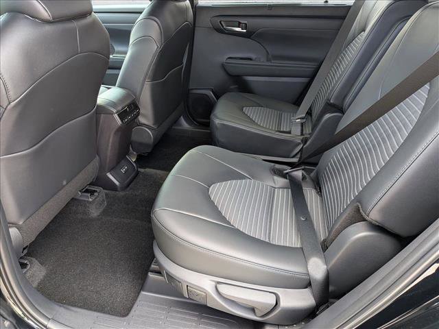 New 2026 Toyota Highlander XSE image 15
