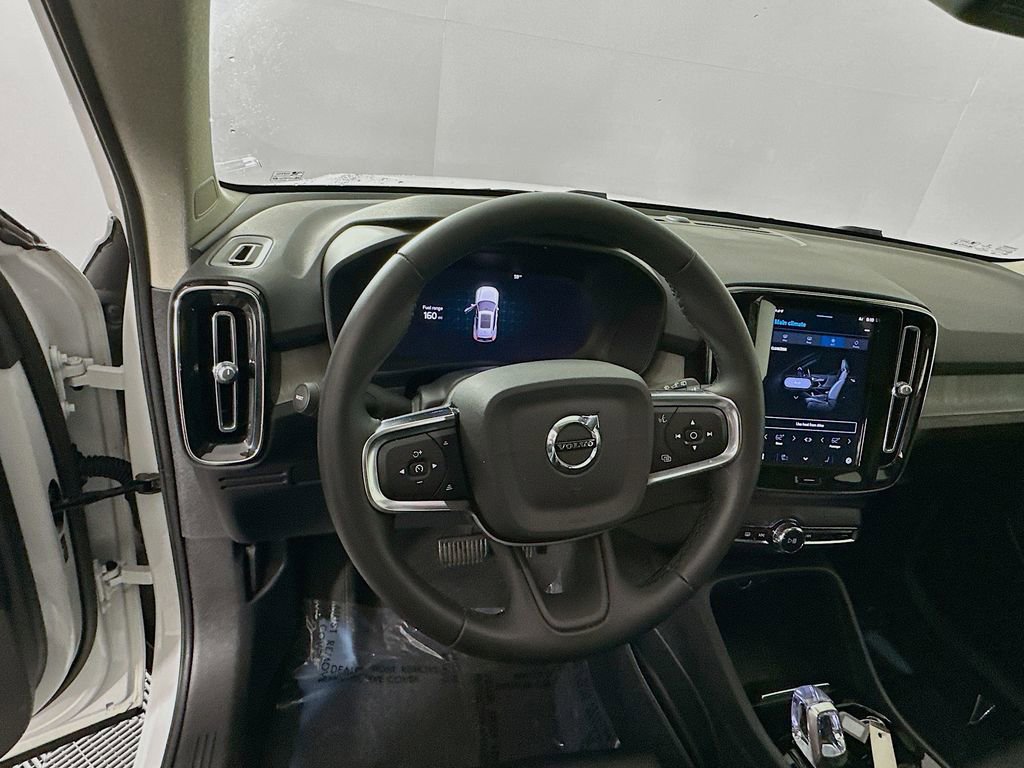 Used 2023 Volvo XC40 B5 Plus w/ Driver Assist Package image 16