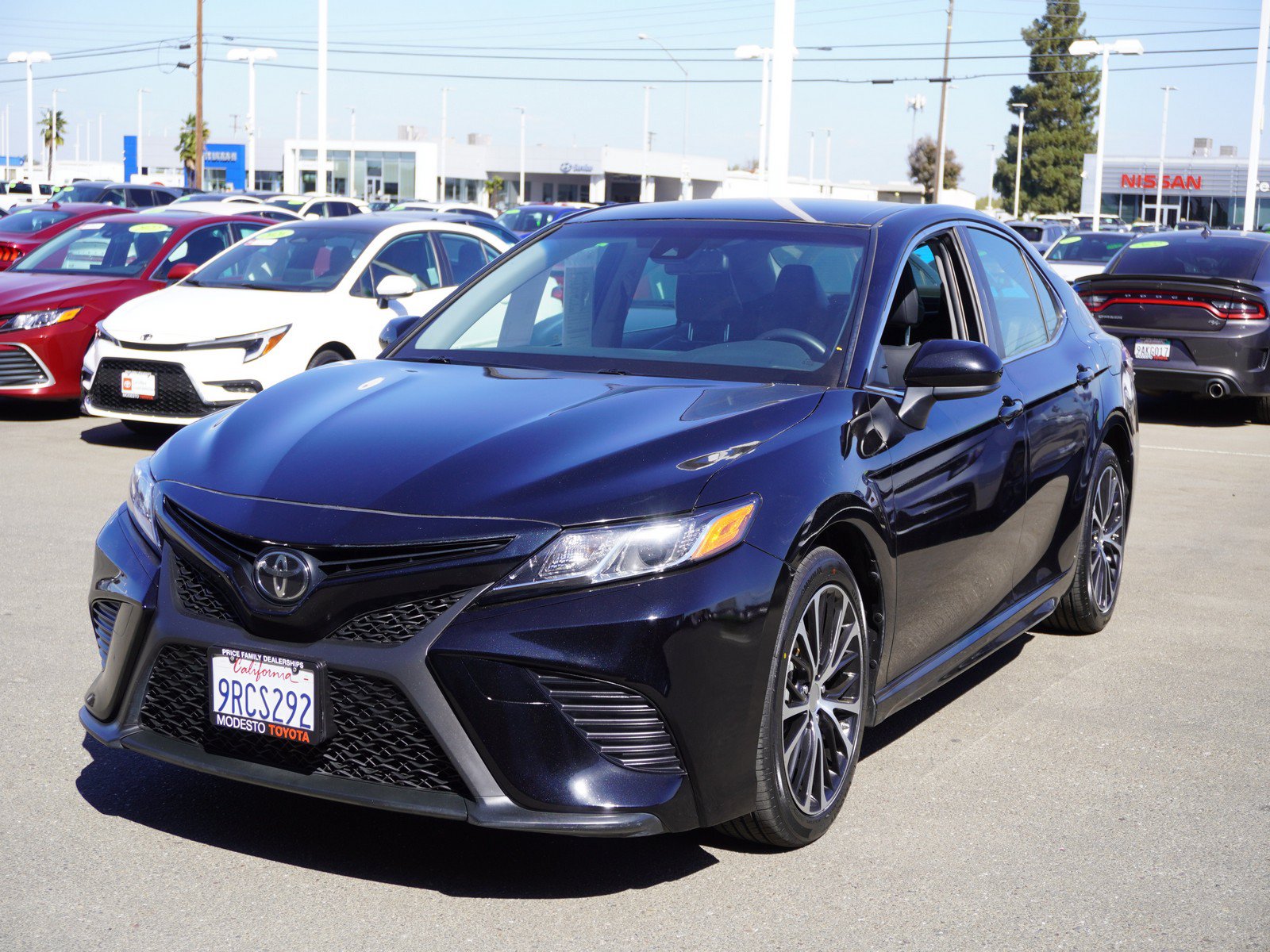 Used 2018 Toyota Camry SE FWD image 5